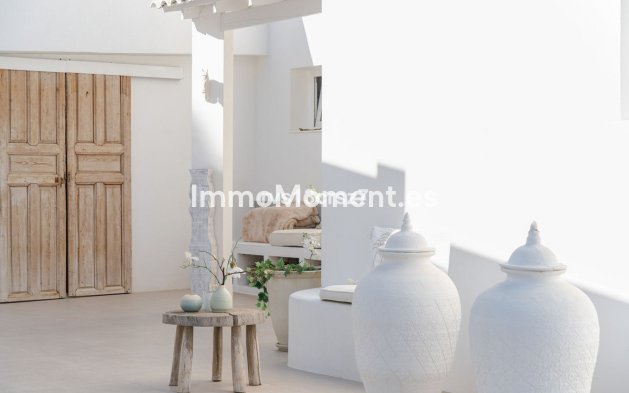 Wiederverkauf - Freistehende Villa - Marbella - El Rosario