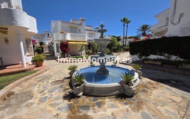 Resale - Townhouse - Mijas - La Cala de Mijas