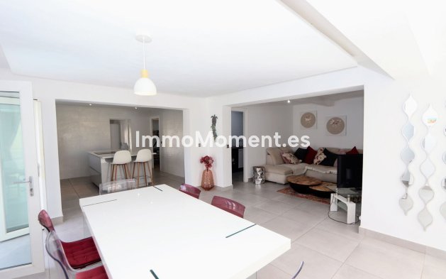 Wiederverkauf - Freistehende Villa - Orihuela - Los Balcones - Los Altos del Edén