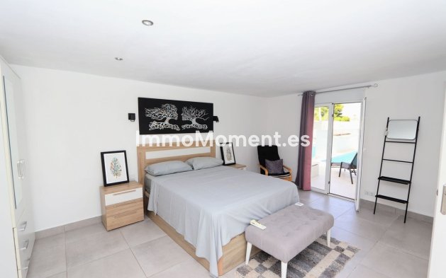 Wiederverkauf - Freistehende Villa - Orihuela - Los Balcones - Los Altos del Edén