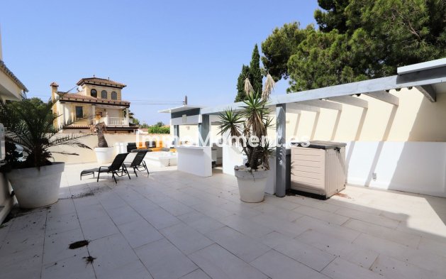 Wiederverkauf - Freistehende Villa - Orihuela - Los Balcones - Los Altos del Edén