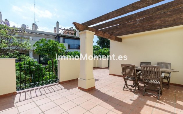 Resale - Townhouse - Marbella - Nueva Andalucía