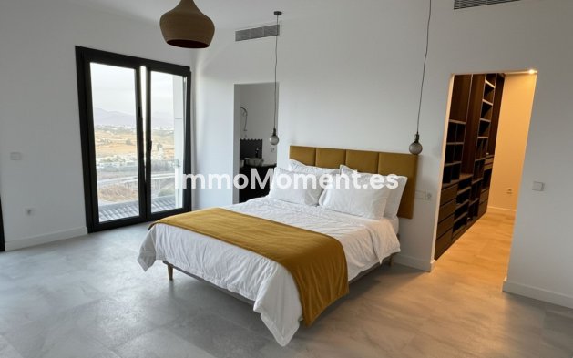 Revente - Villa individuelle - Intérieur                       - Coín