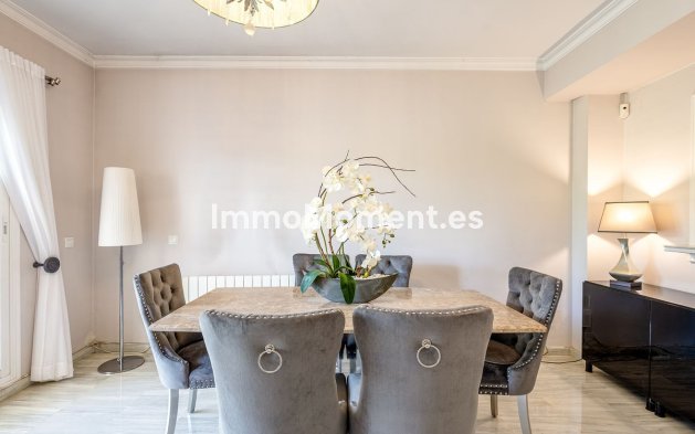Bestaande woning - Rijtjeshuis - Binnenland  - Alhaurín Golf