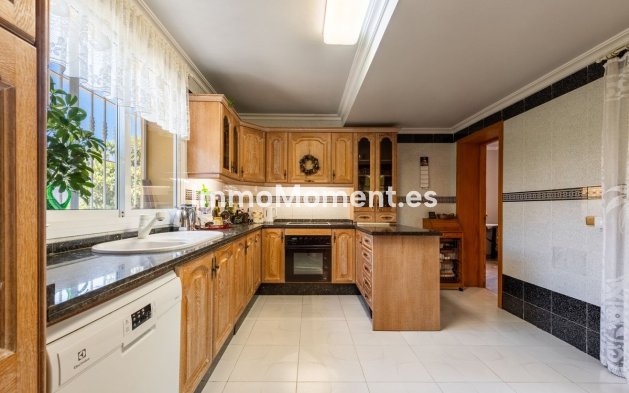 Bestaande woning - Vrijstaande villa - Estepona  - Atalaya