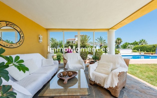 Bestaande woning - Vrijstaande villa - Estepona  - Atalaya