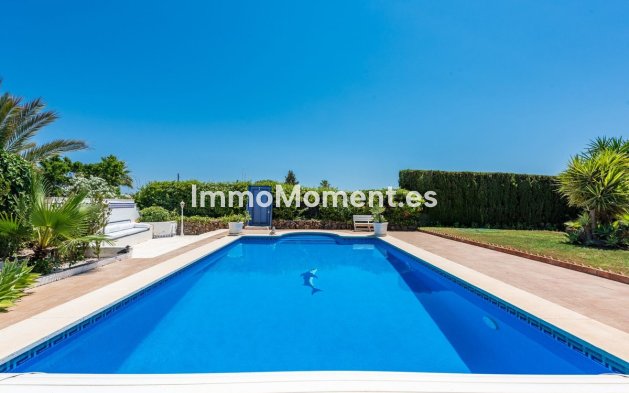 Bestaande woning - Vrijstaande villa - Estepona  - Atalaya