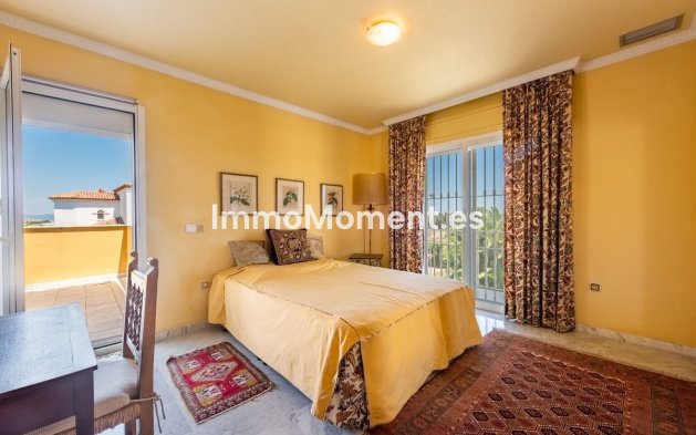 Bestaande woning - Vrijstaande villa - Estepona  - Atalaya