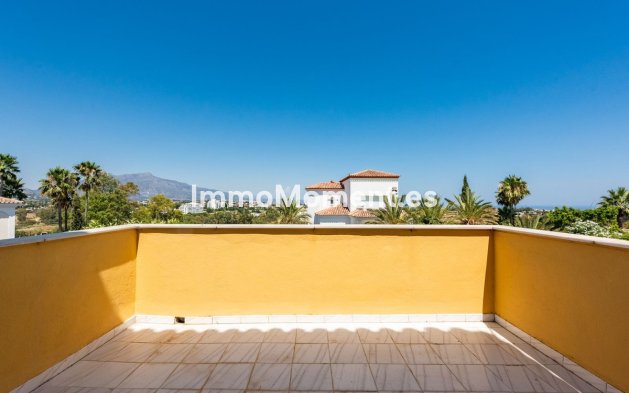 Bestaande woning - Vrijstaande villa - Estepona  - Atalaya
