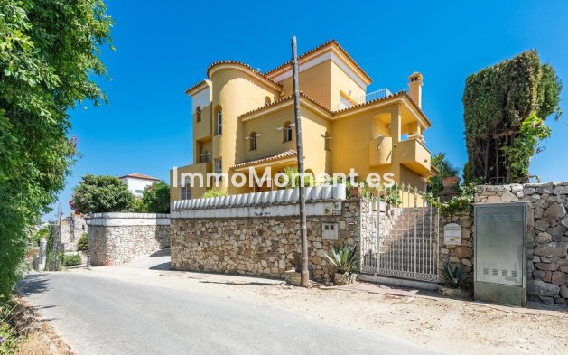 Bestaande woning - Vrijstaande villa - Estepona  - Atalaya