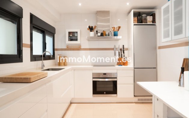 Reventa - Apartamento - Estepona  - Estepona Centro