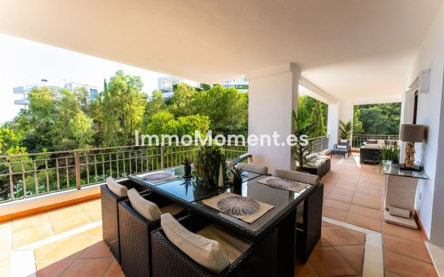 Resale - Apartment - Benahavís - La Quinta