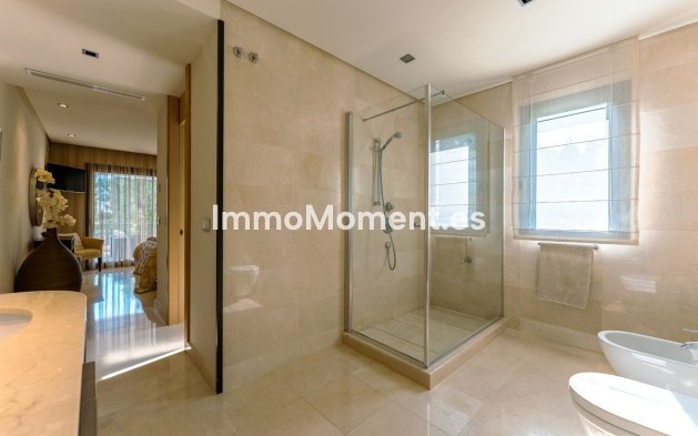 Resale - Apartment - Benahavís - La Quinta
