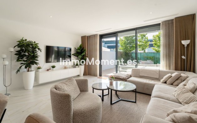 Bestaande woning - Vrijstaande villa - Estepona  - Selwo