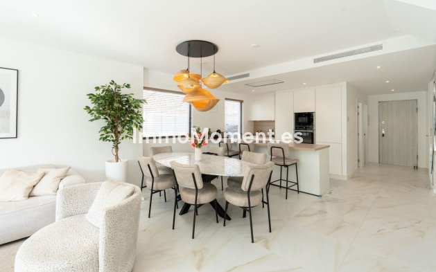 Bestaande woning - Vrijstaande villa - Estepona  - Selwo