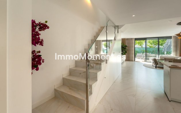 Bestaande woning - Vrijstaande villa - Estepona  - Selwo