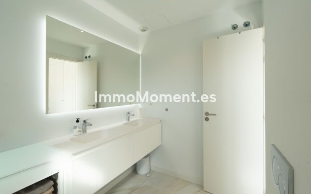 Bestaande woning - Vrijstaande villa - Estepona  - Selwo
