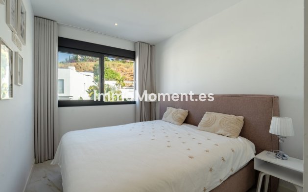 Bestaande woning - Vrijstaande villa - Estepona  - Selwo