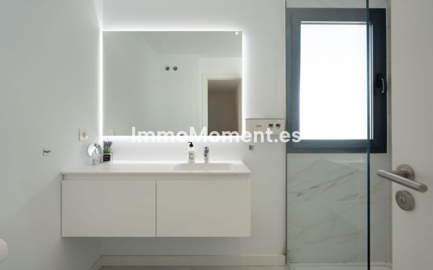 Bestaande woning - Vrijstaande villa - Estepona  - Selwo