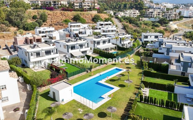 Bestaande woning - Vrijstaande villa - Estepona  - Selwo