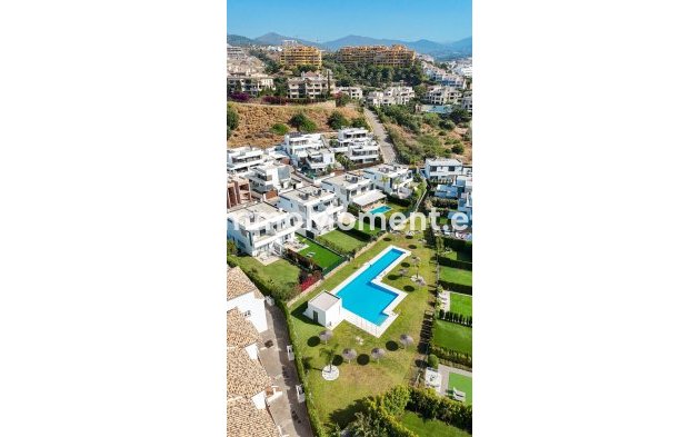 Bestaande woning - Vrijstaande villa - Estepona  - Selwo