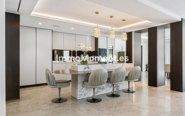 Resale - Detached villa - Marbella - The Golden Mile