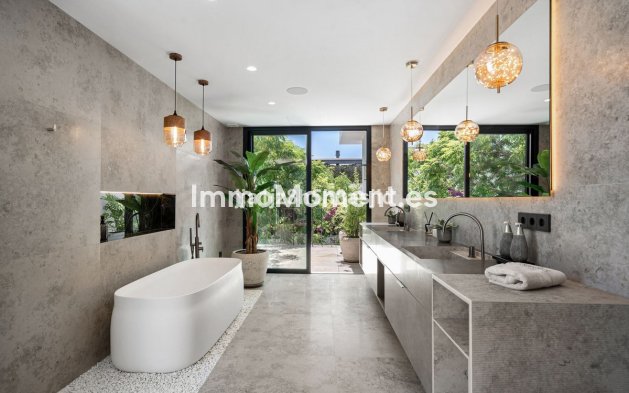 Resale - Detached villa - Marbella - The Golden Mile