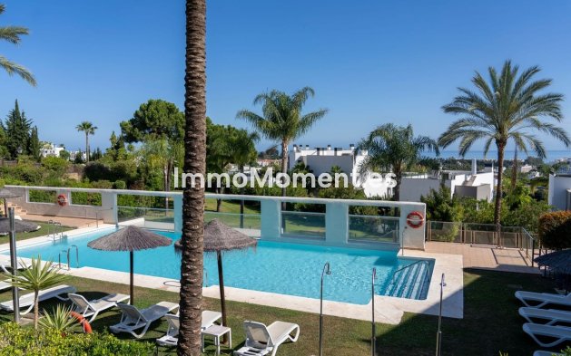 Resale - Apartment - Estepona - Estepona Centro