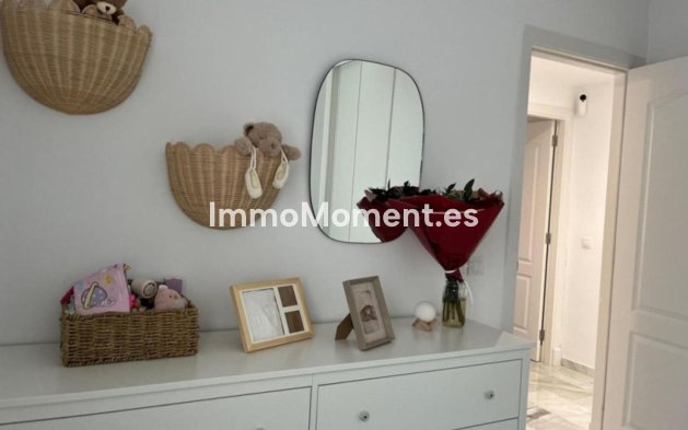 Resale - Apartment - Casares - Doña Julia