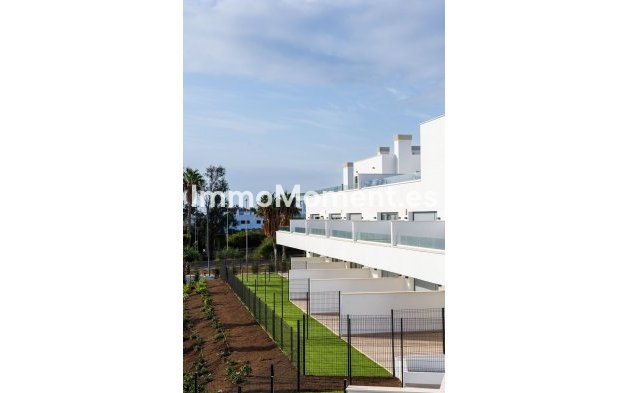 Resale - Apartment - Estepona - Cancelada