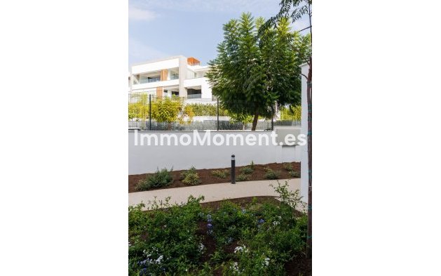Resale - Apartment - Estepona - Cancelada