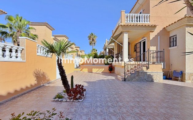Reventa - Villa independiente - Orihuela - Orihuela Costa