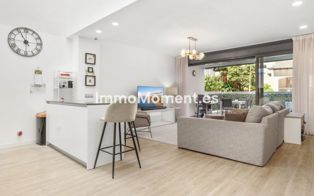 Resale - Townhouse - Estepona - Estepona Centro