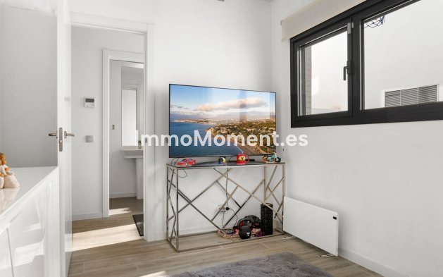 Resale - Townhouse - Estepona - Estepona Centro