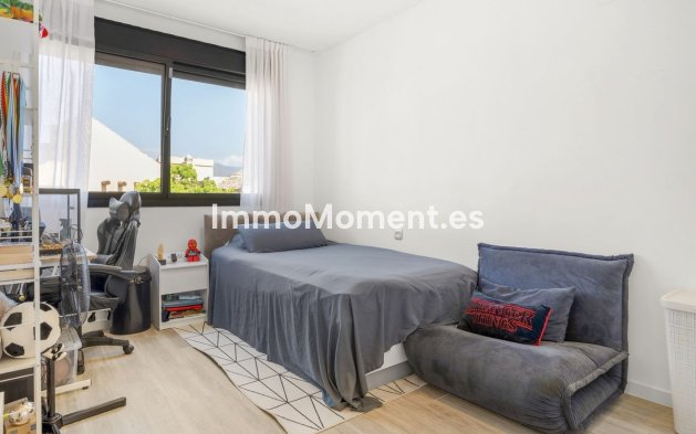Resale - Townhouse - Estepona - Estepona Centro