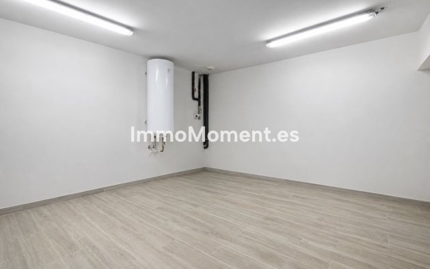 Resale - Townhouse - Estepona - Estepona Centro