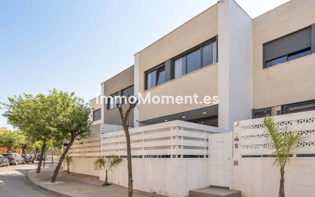 Resale - Townhouse - Estepona - Estepona Centro