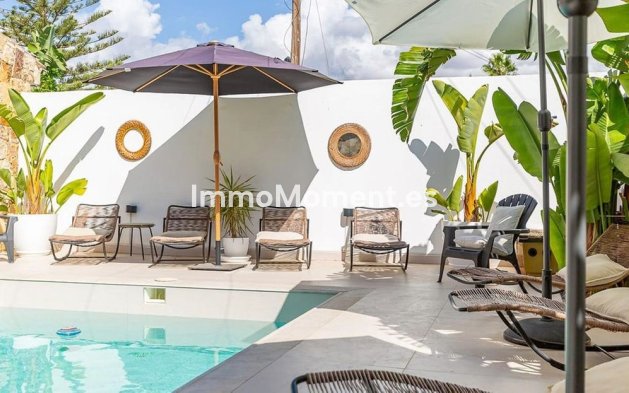 Bestaande woning - Vrijstaande villa - Estepona  - Estepona Centro