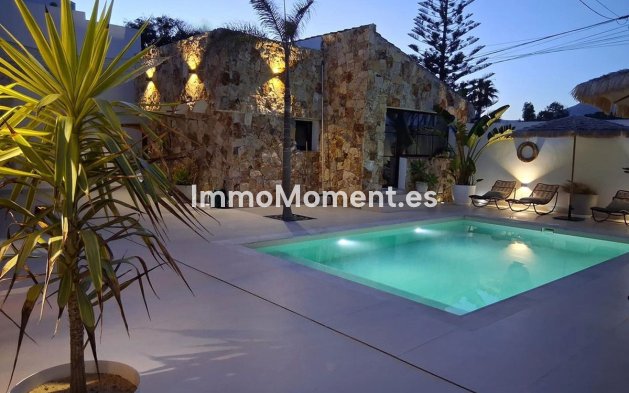 Bestaande woning - Vrijstaande villa - Estepona  - Estepona Centro