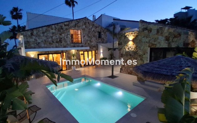 Bestaande woning - Vrijstaande villa - Estepona  - Estepona Centro