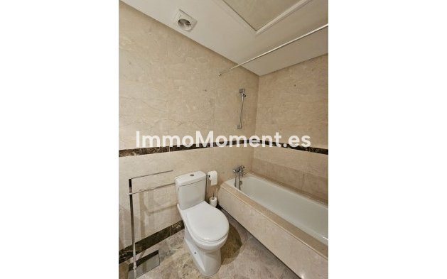 Reventa - Apartamento - Marbella - Nueva Andalucía