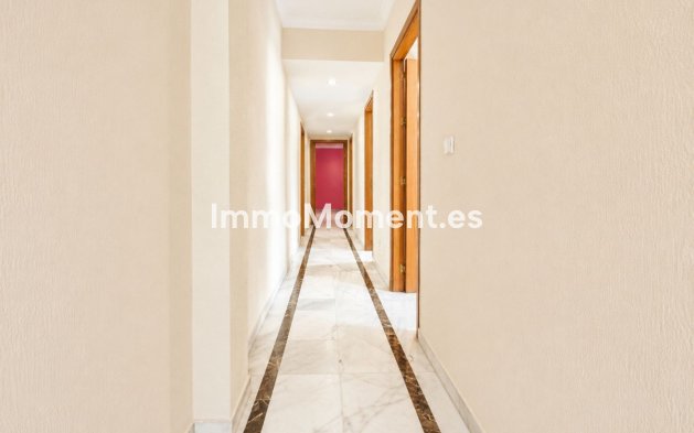 Resale - Country house - Estepona - Estepona Centro