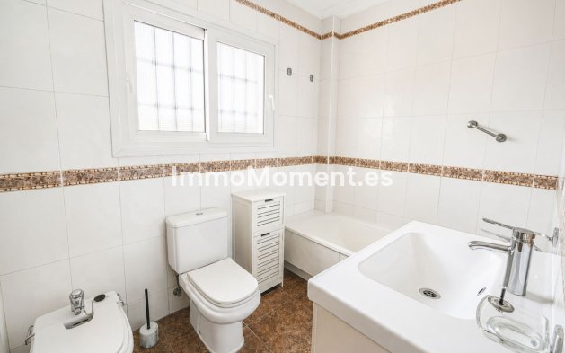 Resale - Country house - Estepona - Estepona Centro