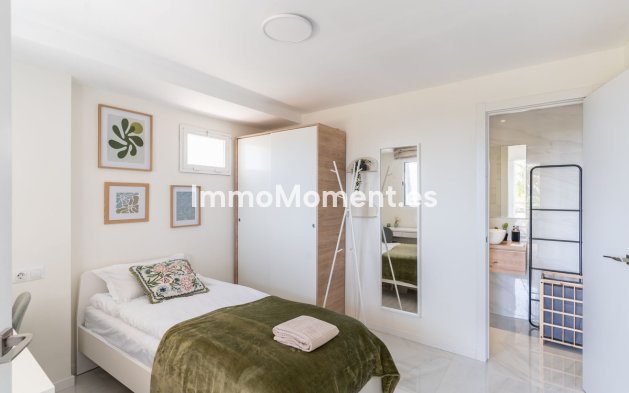 Wiederverkauf - Wohnung - Estepona  - Atalaya