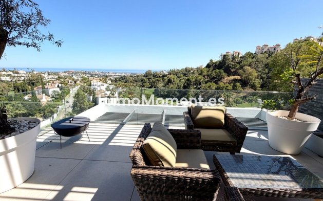 Resale - Apartment - Benahavís - La Quinta