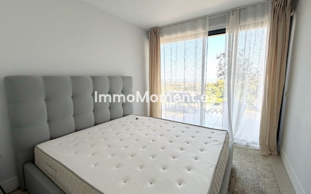 Resale - Apartment - Benahavís - La Quinta
