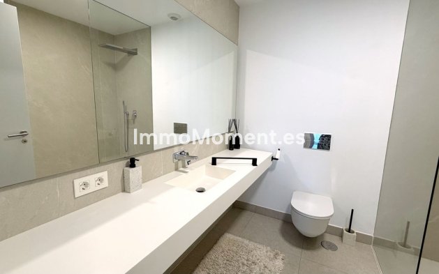 Resale - Apartment - Benahavís - La Quinta