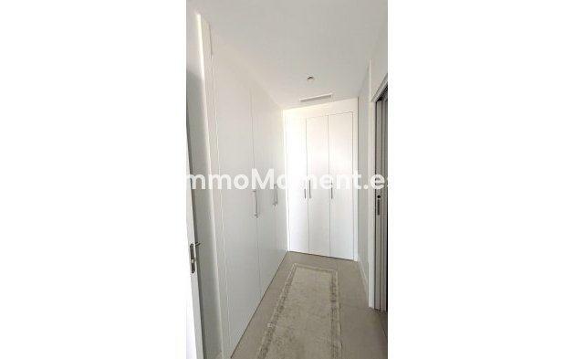 Resale - Apartment - Benahavís - La Quinta
