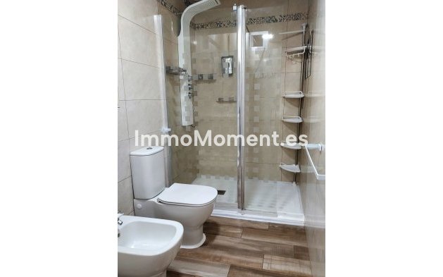 Resale - Apartment - Torremolinos - La Carihuela