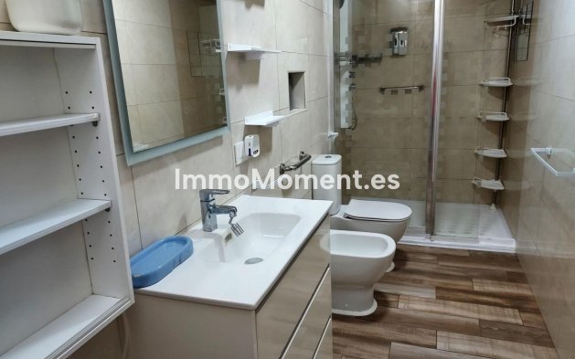 Resale - Apartment - Torremolinos - La Carihuela
